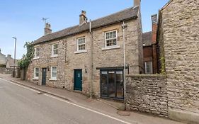 Cottage In The Heart Of The Peak District